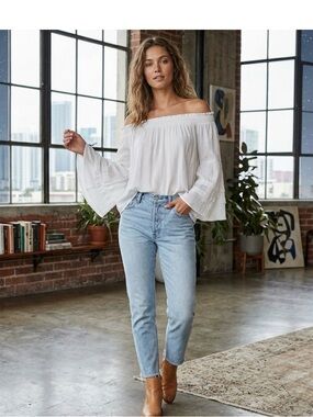 Muche Muchette ,Elegant Off-Shoulder White Top